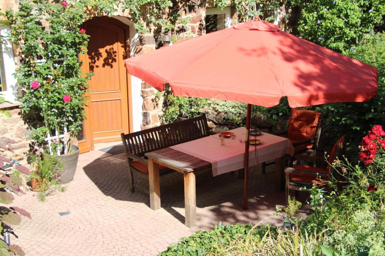 Münzenberg Ferienhaus Burgblick מראה חיצוני תמונה